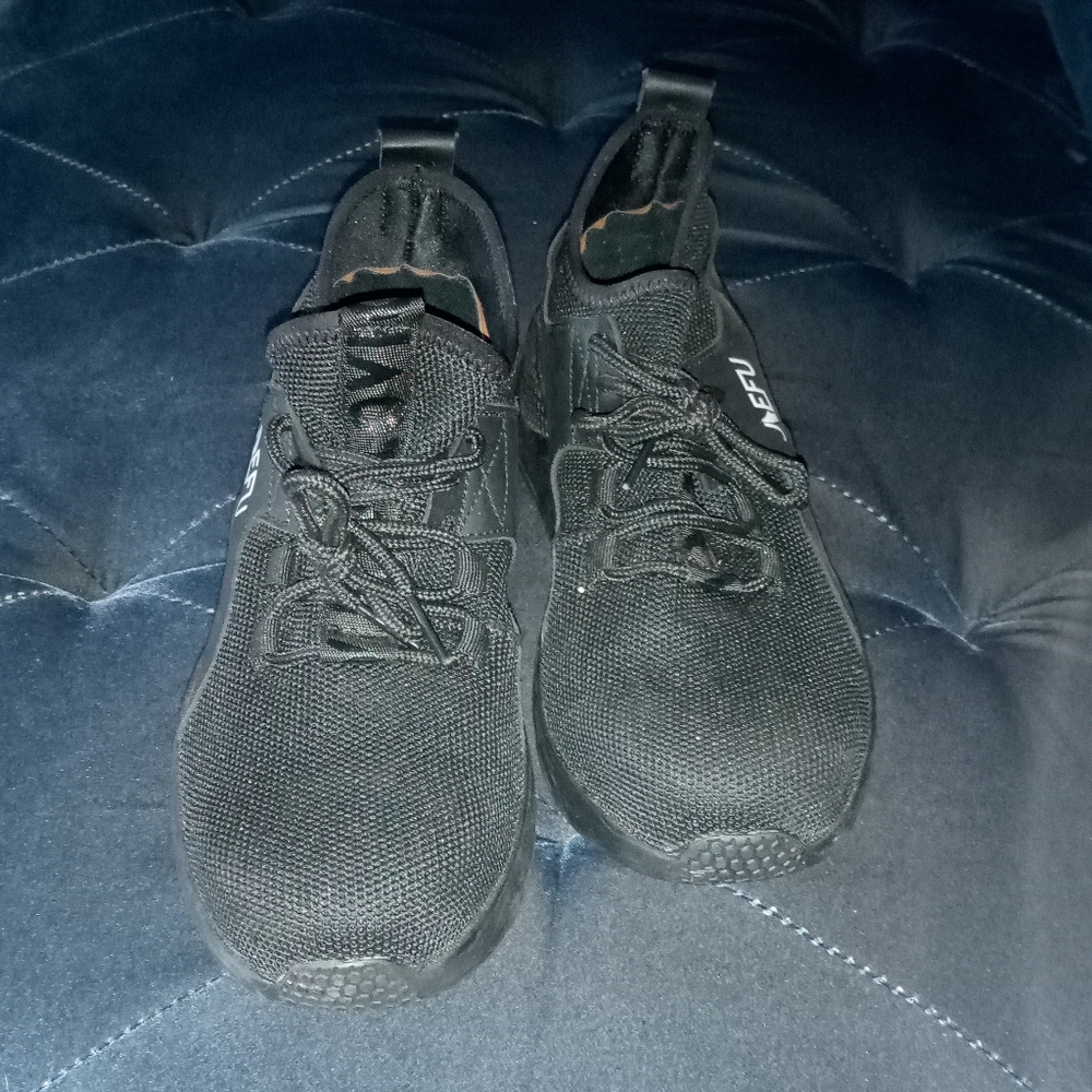 Steel toe black shoes